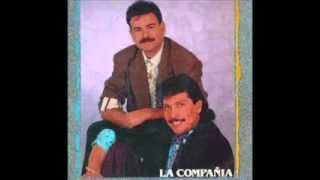 Ivan Villazon y Beto Villa  Vivo Enamorado Letra  Descripción [upl. by Jacquenetta]