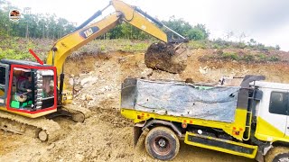 The best Caterpillar Excavator 320C Digging Dirt soil on the mountain to Hyundai 5t Dump truck [upl. by Nirok]