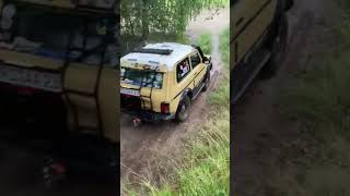 Hangabfahrt mit einem Lada Niva 4x4 in Karenz [upl. by Felicidad]