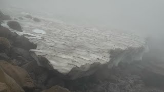 鳥海山湯ノ台口からの雪渓を滑る2024年9月14日skiing 鳥海山雪渓登山 [upl. by Donavon]