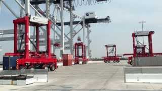 Kalmar automated straddle carriers at TraPac Los Angeles [upl. by Adigun719]