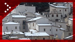 Ovindoli LAquila paesaggio invernale dopo una nevicata di primavera sullAppennino centrale [upl. by Smitty]