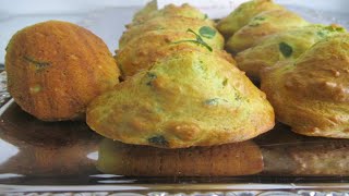 Madeleines salées au pesto  Recette de madeleines salées [upl. by Aihsaei]