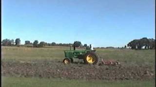 John Deere 4010 on VibraShankmp4 [upl. by Nnazil]