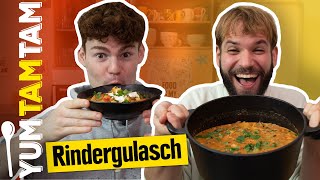 Rindergulasch mit Paprika amp Kartoffeln I GulaschRezept mit Sauerkraut [upl. by Nosiram310]