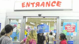 Toys R Us Black Friday 2011 [upl. by Nalrah]