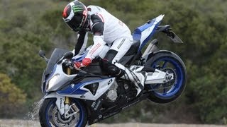 SportreifenTest BMW HP4 auf der Rennstrecke [upl. by Ennovehs995]