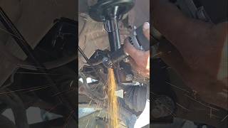 Cosas Que no debes de Hacerautomobile reels mecanicaautomotriz mechanic taller [upl. by Casilda436]