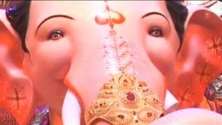 Hey Gajanana Gaurichya Nandana Marathi Ganesh Bhajan Full Song I Ganesha Dudu Dudu Dhavat Ye [upl. by Neiman901]