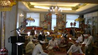 Balinese Gamelan  Tabuh Gilak [upl. by Browne393]