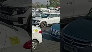 Heavy traffic at KherkiDaula toll plaza Gurgaon Hariyana traffic nhai tollplazanews gurgaon [upl. by Ylera]