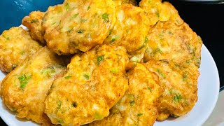 Golden crunchy prawn fritters  patties  The perfect appetiser  Cucur udang sedap [upl. by Ahsir963]