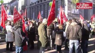 quotFornero sbagliaquot In piazza i lavoratori del pubblico impiego [upl. by Arrekahs]