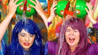 WATERMELON SMASH GAME We Try the Exploding Watermelon Challenge with Mal vs Evie Characters [upl. by Relda967]