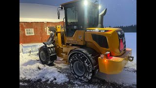 Plowing snow with Multiloader L25 Mars 2023 [upl. by Tracey]