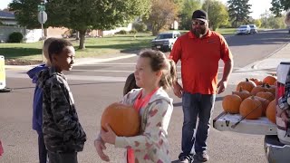 Torgersons delivers pumpkins to elementary schools [upl. by Catherine478]