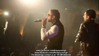 Yo Yo Honey Singh and Mafia Mundeer performing in Noida  Tech Mahindra Live Part1 [upl. by Ateerys]