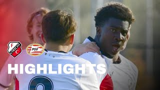 HIGHLIGHTS  4️⃣ GOALS maar geen winnaar bij FC Utrecht O17  PSV O17 [upl. by Ahsaya87]