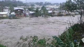 Río luchetti de yauco fuera de su causé el 20 de septiembre de 2017 durante el paso del Huracá María [upl. by Nnaerb]