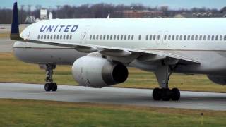 United 757300 Deice take off with Browns to play Ravens [upl. by Eseret]