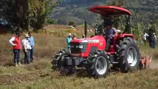 Tractor Mahindra 9200 4WD con retovo 7 secciones [upl. by Malvin]