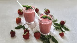 Recette Smoothie aux fraises [upl. by Ellennaj]