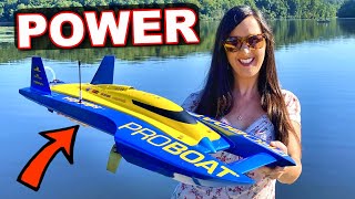 BEST PERFORMANCE Brushless RC Speed Boat  Pro Boat UL19 30quot Hydroplane [upl. by Edrea242]