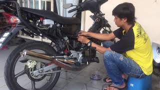 MODENAS DINAMIK 120 SERVICE amp TUNE CARBURETOR  MOTOVLOG 4 [upl. by Mehsah]