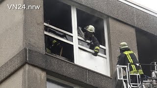 04102018  VN24  Wohnungsbrand in Dortmunder Hochhaus  Frau bewusstlos gerettet [upl. by Abner]