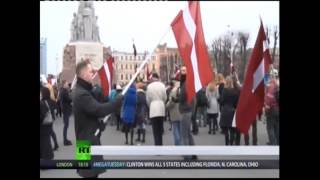 Lettonie Riga UE Manifestation de nazis avec autorités et députés [upl. by Reena]