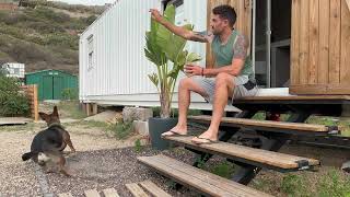 COLOCACION Fregadero EN COCINA DE MICROCEMENTO MINI CASA EN ESPAÑA [upl. by Etnohs]