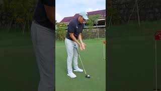 Putting basics Set up position and putting stroke [upl. by Benedix]