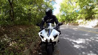 Different Camera Views  Knee Dragging on Big Bang Crossplane Yamaha YZF R1 [upl. by Ahsitul372]