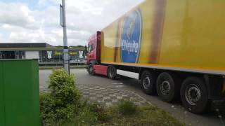 2 x SCANIA WEZENBERG Transport Crazy Horn [upl. by Albion]