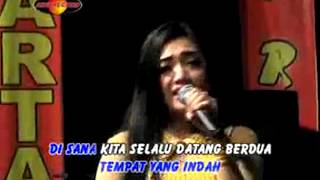 Deviana Safara  Bukit Berbunga  Dangdut Official Music Video [upl. by Simetra]