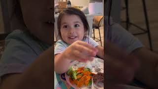 Siena explicando las comidas 🤣❤️😍 multiculturalfamily family multicultural [upl. by Yerggoeg]