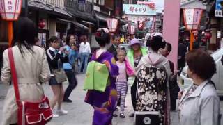 Geishas at Gion Kyoto April 2009 HD [upl. by Usanis]