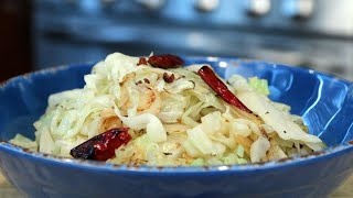 Quick Stirfry with Cabbage 炝莲白 [upl. by Alak787]