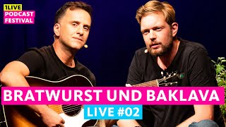 Teil 2 Bratwurst und Baklava mit Özcan Cosar und Bastian Bielendorfer LIVE  1LIVE Podcastfestival [upl. by Maridel]