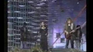 Sertab Erener  Hasret live 1989 [upl. by Aicenaj158]