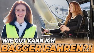 Erstes Mal Bagger Simulator  UMSCHULUNG zur Bagger Fahrerin [upl. by Rivalee]