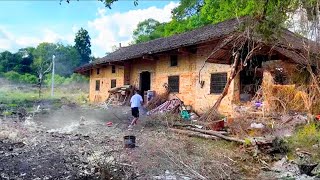 I bought a 100yearold House for 50000 and restored it Cleaning out the darkened rooms Makeover [upl. by Beisel46]