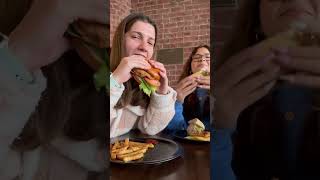 Skidmore College Dining Hall Review 🥪🍟  shorts [upl. by Evvy]