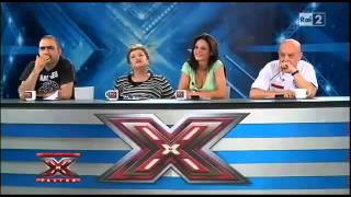 PROVINI A X FACTOR IL CANTANTE BALBUZIENTE STEFANO FILIPPONI SUPERA LA PROVA SEI UN GRANDE [upl. by Cirtap]