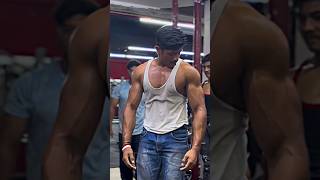 Bicep 💪 fit gymposefitness bodybilder gymmotivation shorts [upl. by Greg]