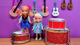 Backstage  Elsa amp Anna are playing musical instruments  Barbie dolls [upl. by Humfried]