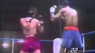 Alexis Arguello vs Alfredo Escalera  1979 26 [upl. by Zsamot]