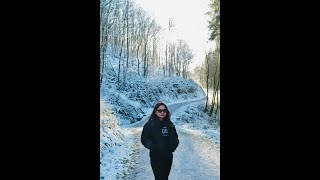 yo season ko first snow kheldai🧤🌲❄️☃️⛄️🫧snowfall macclesfield [upl. by Laddie]