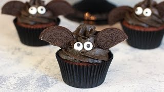 Fledermaus Cupcakes für Halloween  Schoko Muffins [upl. by Barrie]