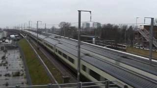 T87V07Passing Eurostars at Rainham EssexMOV [upl. by Nyrehtak]